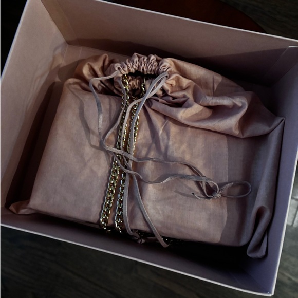 Matelasse Delice Miu Logo Bag White - Picture 10 of 11